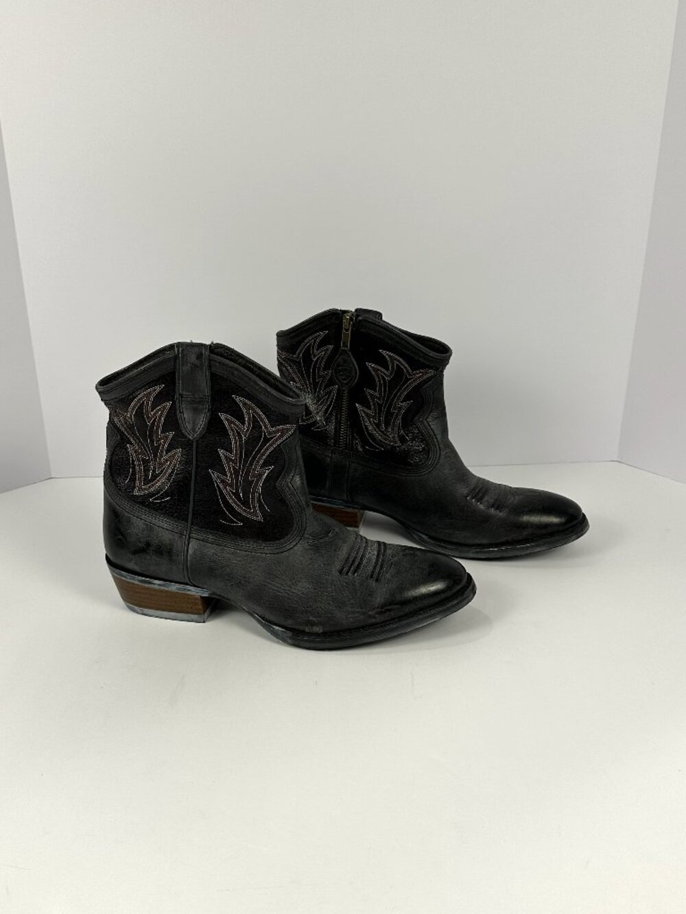 Ariat Billie Unbridled Ankle Boots NWT